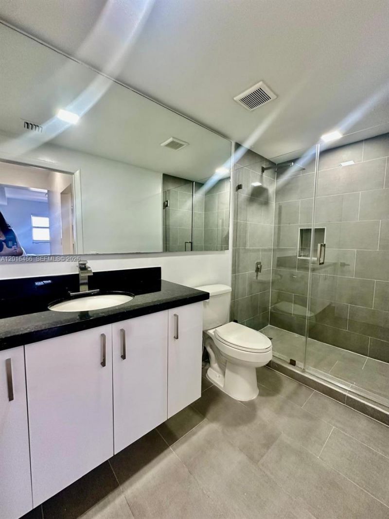 185 SE 14th Ter , Unit 1905, Miami, FL 33131 Photo