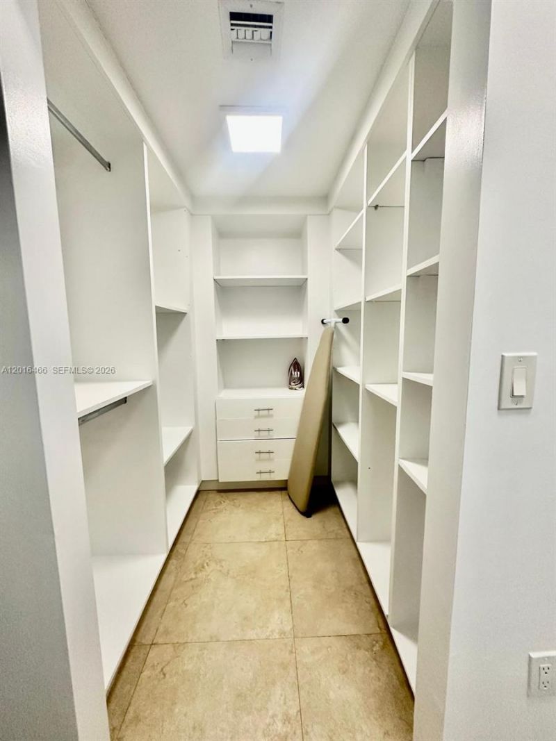 185 SE 14th Ter , Unit 1905, Miami, FL 33131 Photo
