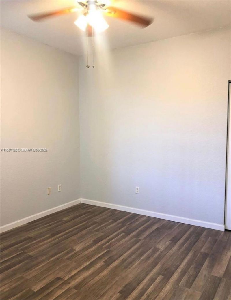 1971 Freeport Ln , Unit 4915, Riviera Beach, FL 33404 Photo