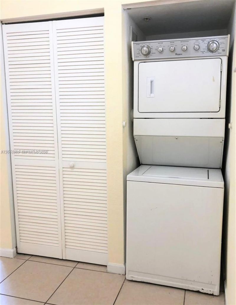 1971 Freeport Ln , Unit 4915, Riviera Beach, FL 33404 Photo