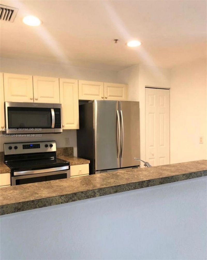 1971 Freeport Ln , Unit 4915, Riviera Beach, FL 33404 Photo