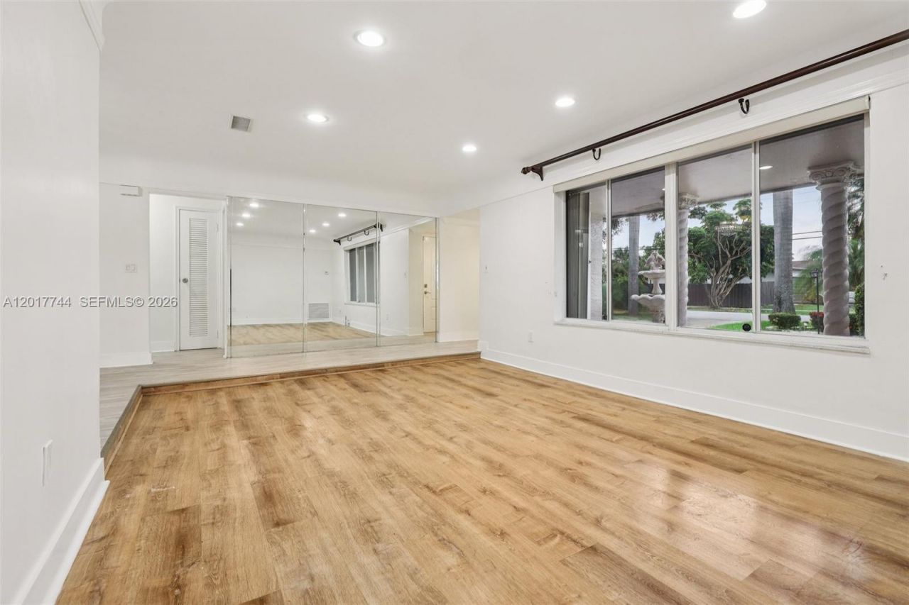 3842 Jasmine Avenue , Miramar, FL 33023 Photo
