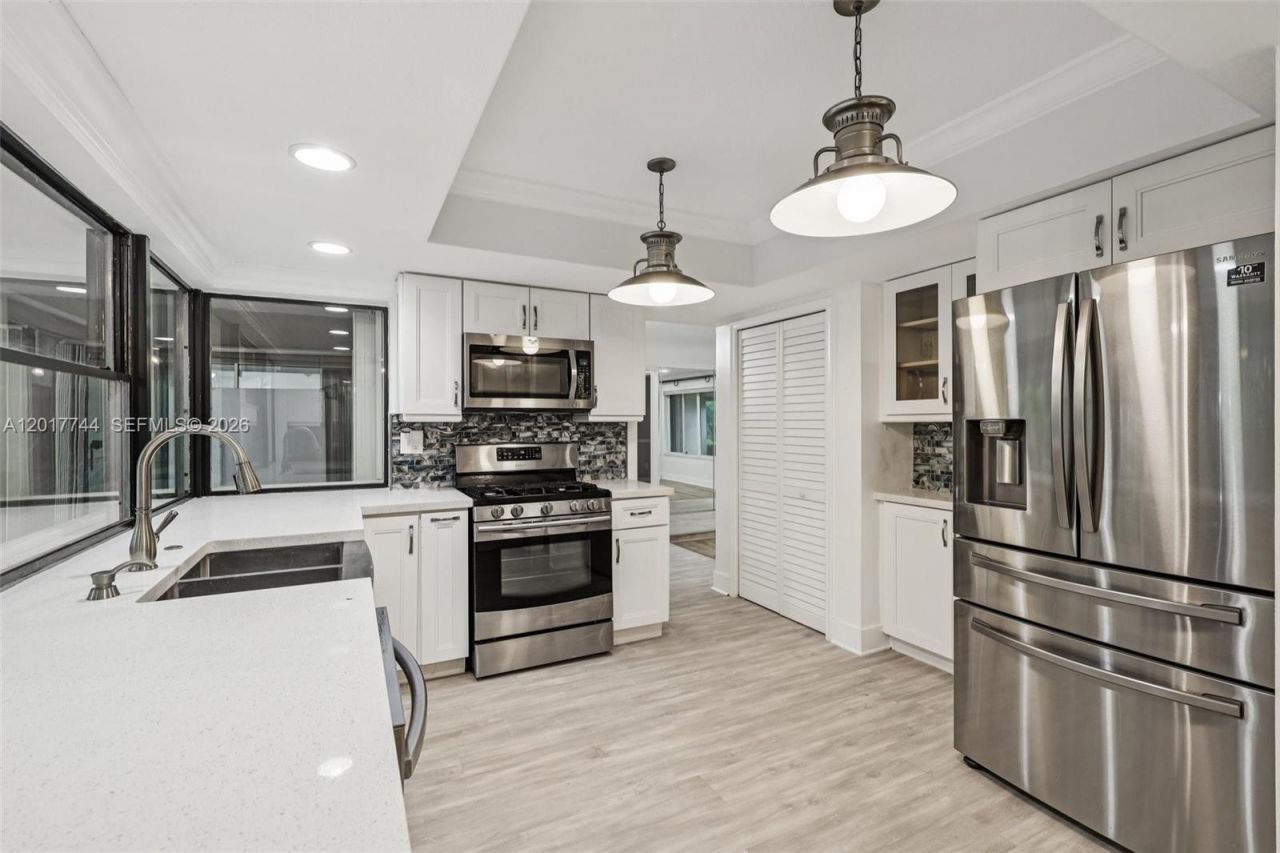3842 Jasmine Avenue , Miramar, FL 33023 Photo