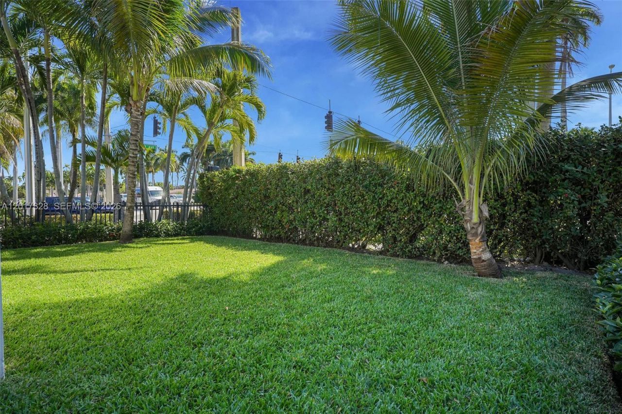 1301 Hollywood Blvd, Hollywood, FL 33019 Photo