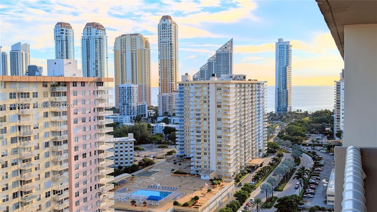 250 174th St, Unit 2311, Sunny Isles Beach, FL 33160 Photo