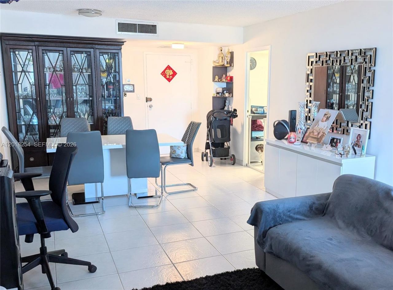 250 174th St, Unit 2311, Sunny Isles Beach, FL 33160 Photo