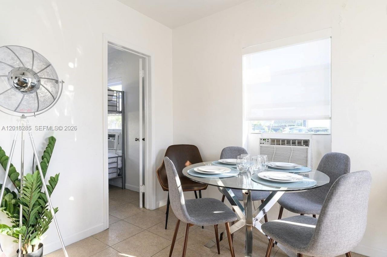 699 S Federal Hwy , Hollywood, FL 33020 Photo