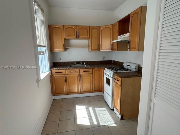 529 NE 66th St , Unit 7, Miami, FL 33138