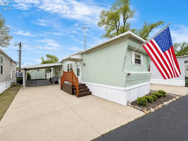 1623 NE Catawba, Unit 129, Port Clinton, OH 43452