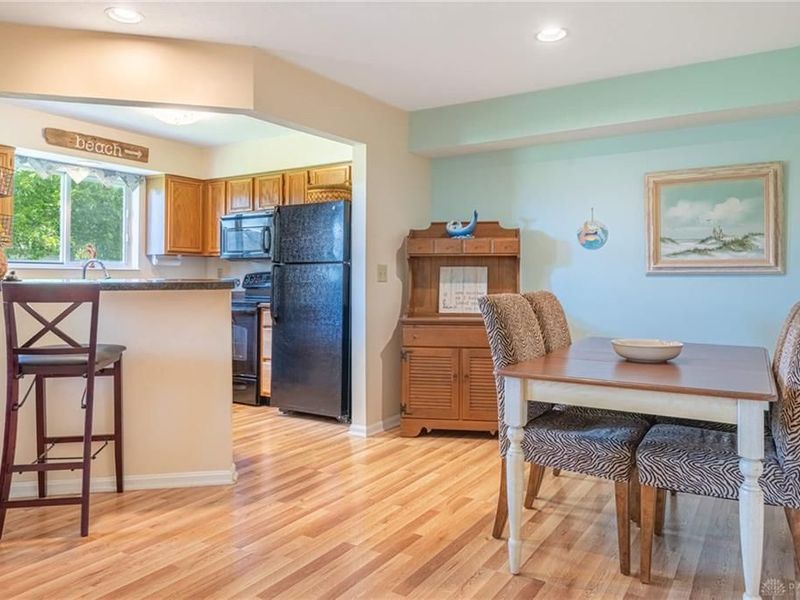 500 Waterfront Place, Washington Township, OH 45458 Photo 6