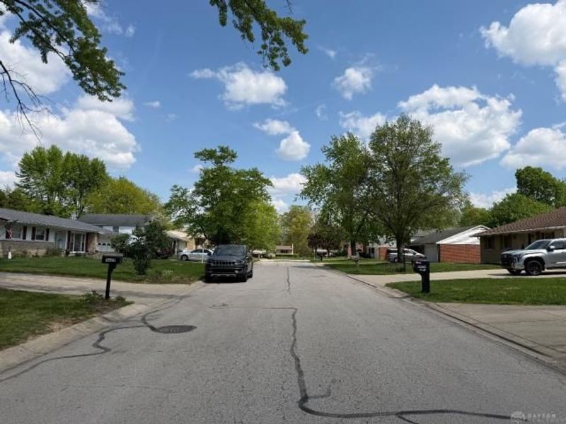 3625 Greenbay Drive, Dayton, OH 45415 Photo 3