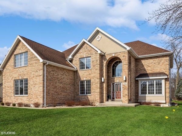 17W234 Massel Court , Bensenville, IL 60106