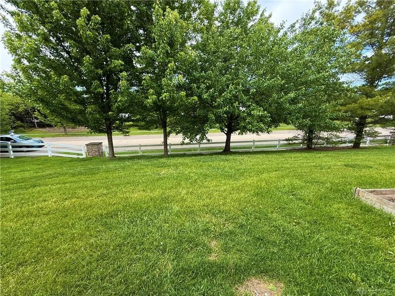 2570 King Arthur Way, Beavercreek, OH 45431 Photo 34