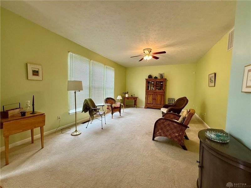 2570 King Arthur Way, Beavercreek, OH 45431 Photo 5