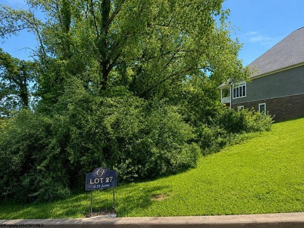 122 Southwind Circle, Morgantown, WV 26508