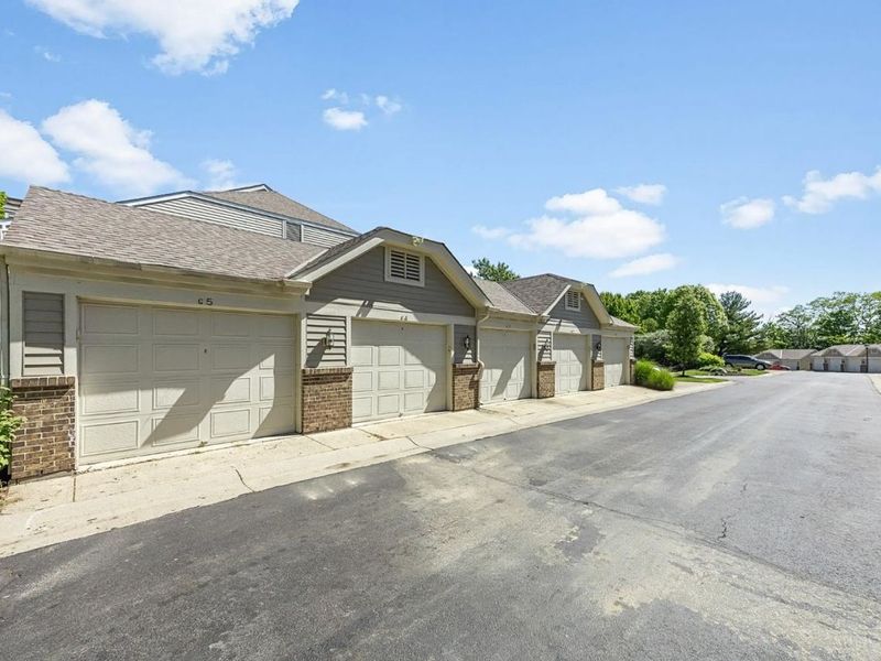 9821 Regatta Drive, Unit 303, Cincinnati, OH 45252 Photo 31