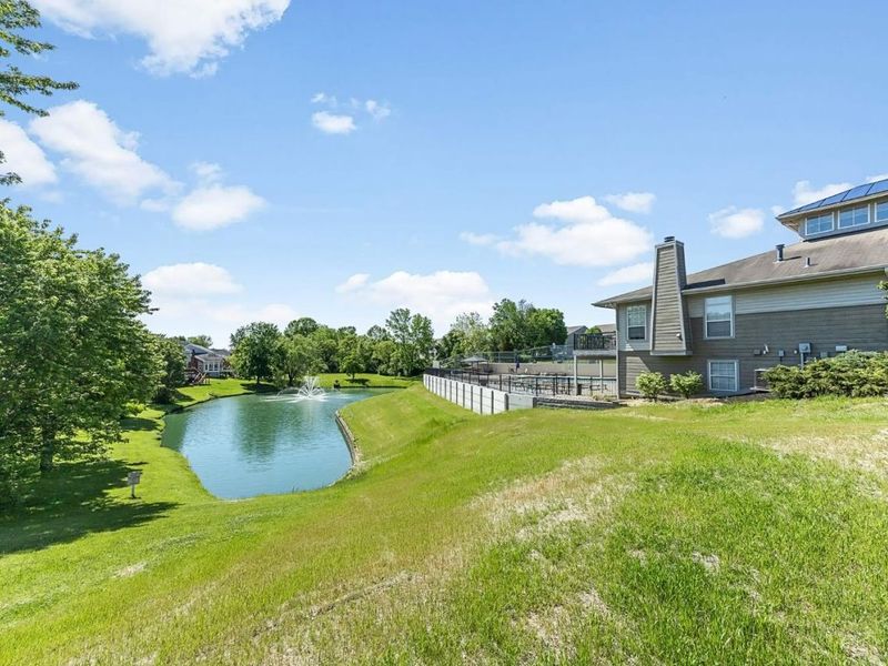 9821 Regatta Drive, Unit 303, Cincinnati, OH 45252 Photo 37