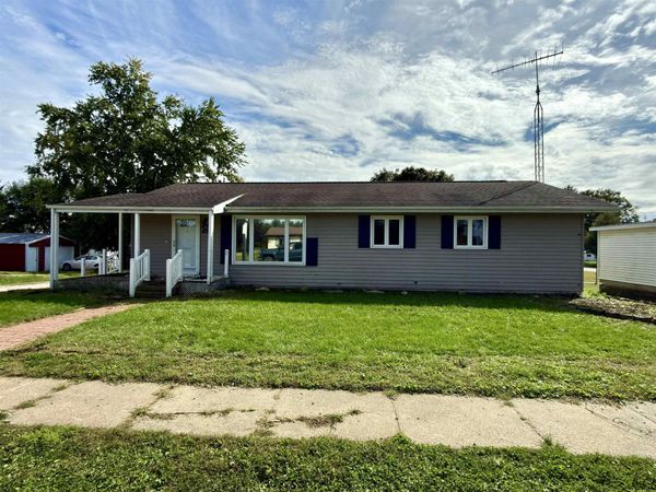 415 3rd Street, Dumont, IA 50625