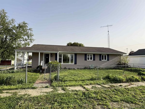 415 3rd Street, Dumont, IA 50625