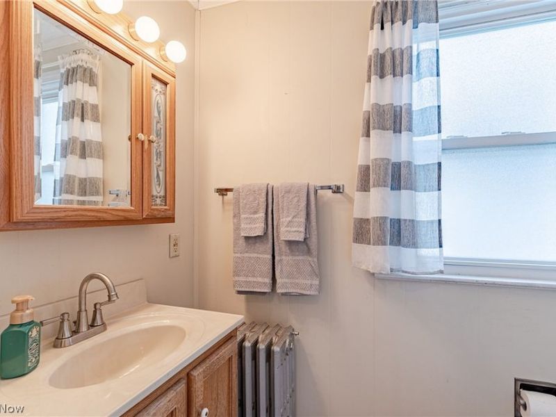 4512 Alpha Avenue, Cleveland, OH 44105 Photo 20