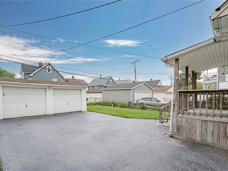 4512 Alpha Avenue, Cleveland, OH 44105 Photo 22