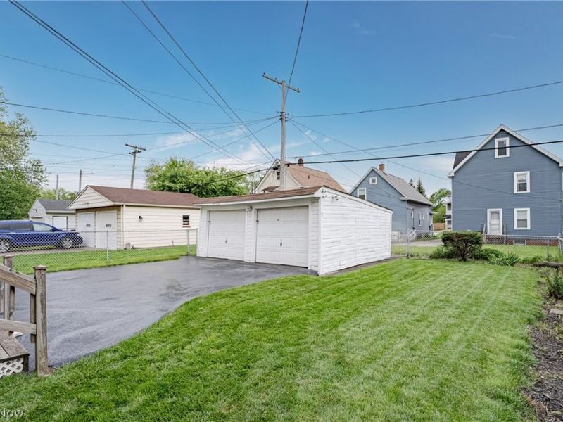 4512 Alpha Avenue, Cleveland, OH 44105 Photo 23