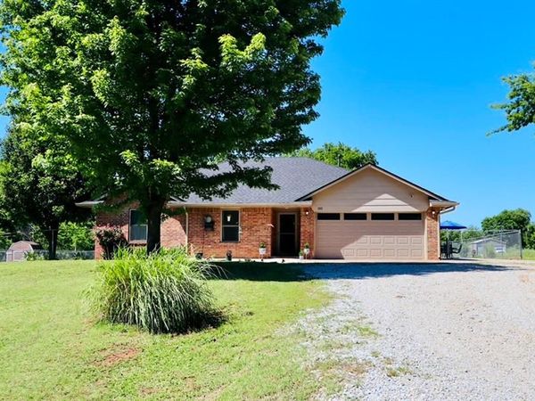 202 W 1st Street, Wanette, OK 74878