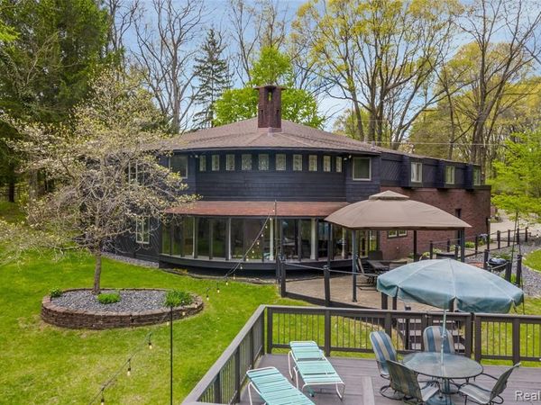 1751 Bird Road, Groveland Twp, MI 48462