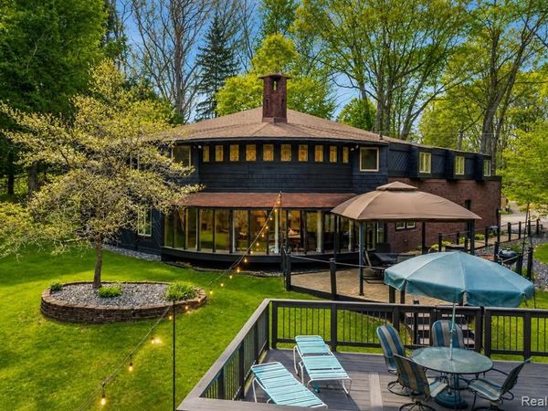 1751 Bird Road, Groveland Twp, MI 48462