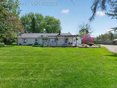 8081 S Jennings Road, Mundy Twp, MI 48473