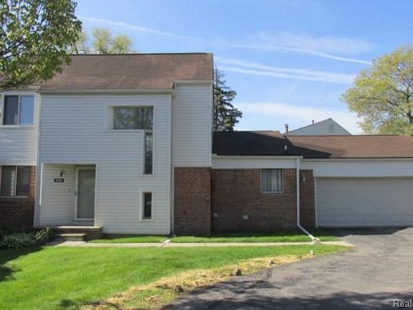 5317 Fairway Lane, West Bloomfield Twp, MI 48323