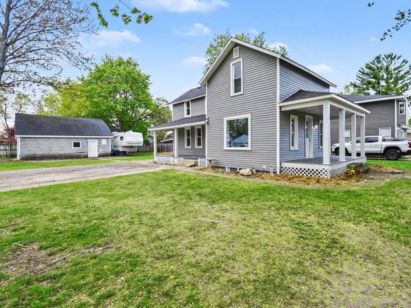601 Arcade Street N, Gladwin, MI 48624