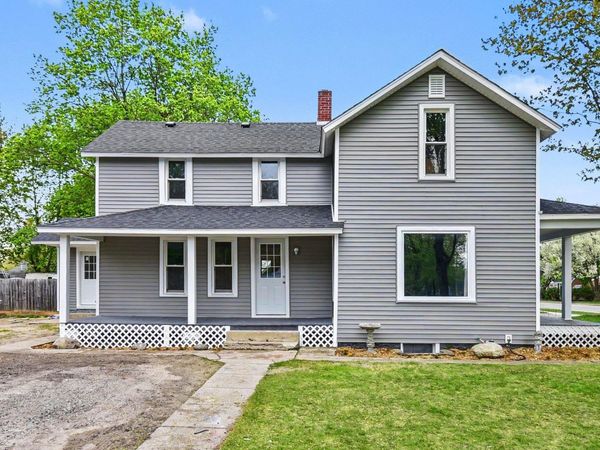 601 Arcade Street N, Gladwin, MI 48624