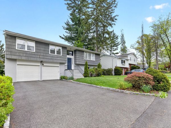 7 Frost Lane, Hartsdale, NY 10530
