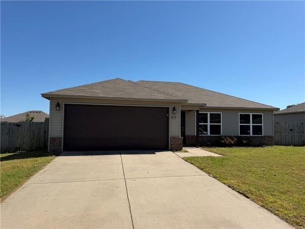 817 NW 67th Avenue , Bentonville, AR 72713