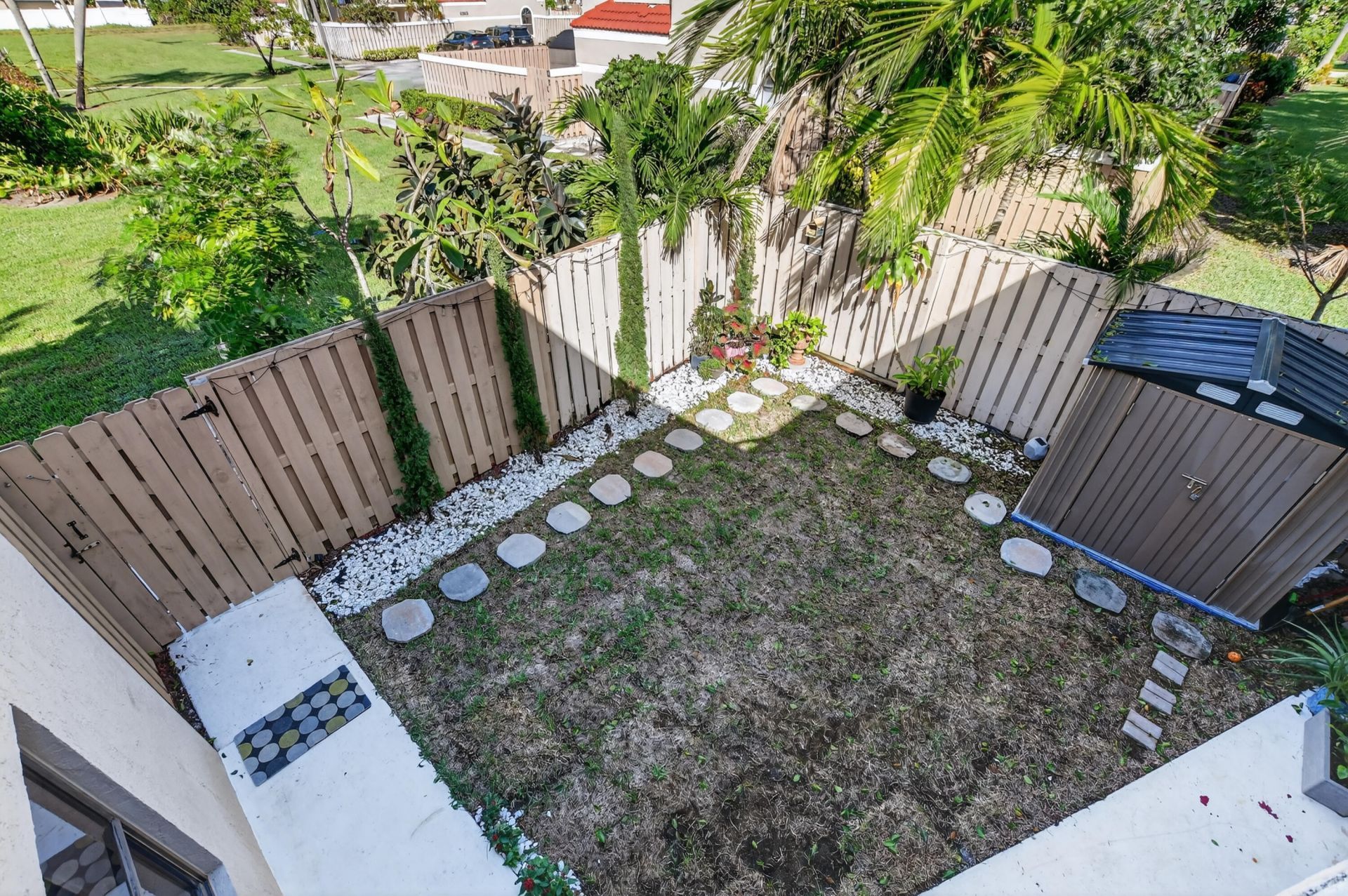 4005 Village Drive, Unit B, Delray Beach, FL 33445 Photo