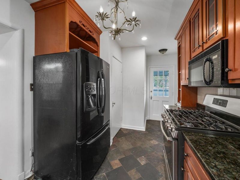 886 S Roosevelt Avenue, Columbus, OH 43209 Photo 16