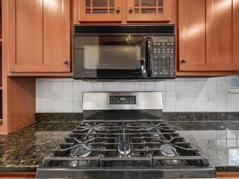 886 S Roosevelt Avenue, Columbus, OH 43209 Photo 17