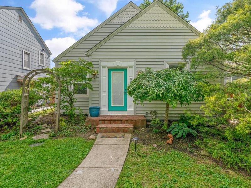 886 S Roosevelt Avenue, Columbus, OH 43209 Photo 2
