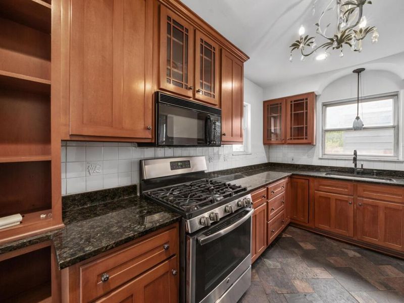 886 S Roosevelt Avenue, Columbus, OH 43209 Photo 20