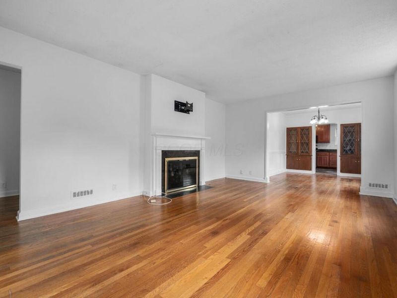 886 S Roosevelt Avenue, Columbus, OH 43209 Photo 4