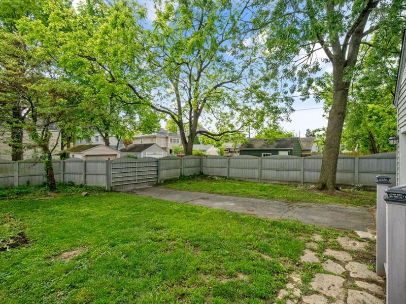 886 S Roosevelt Avenue, Columbus, OH 43209 Photo 41
