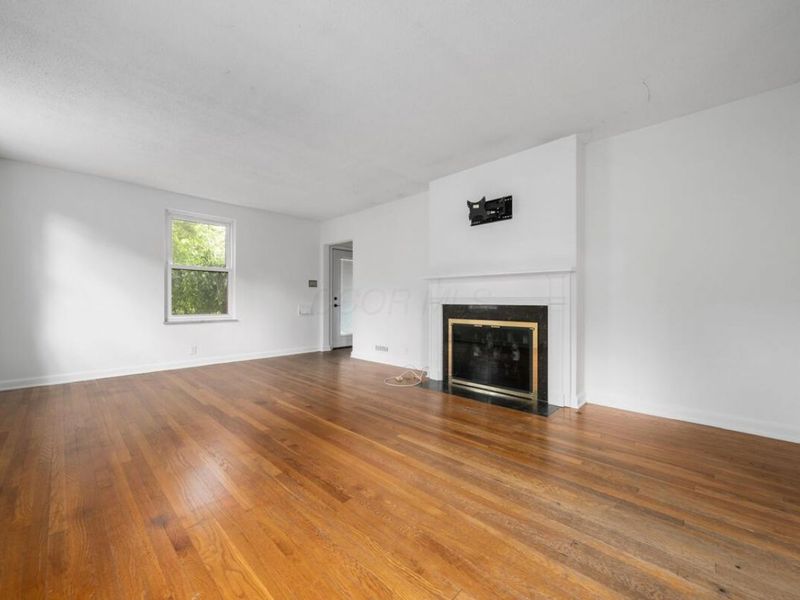886 S Roosevelt Avenue, Columbus, OH 43209 Photo 6