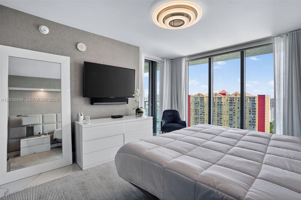 330 Sunny Isles Blvd , Unit 5-2301, Sunny Isles Beach, FL 33160 Photo