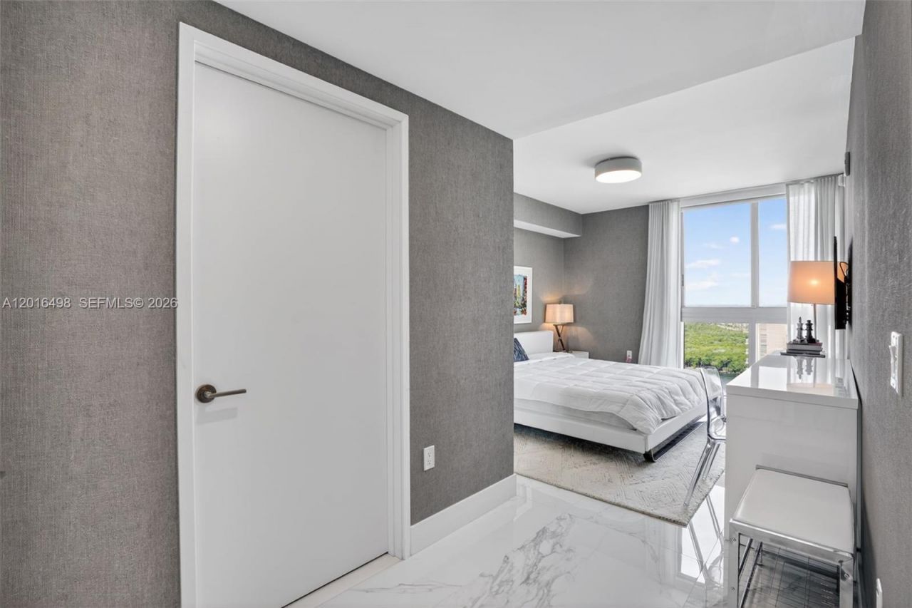 330 Sunny Isles Blvd , Unit 5-2301, Sunny Isles Beach, FL 33160 Photo