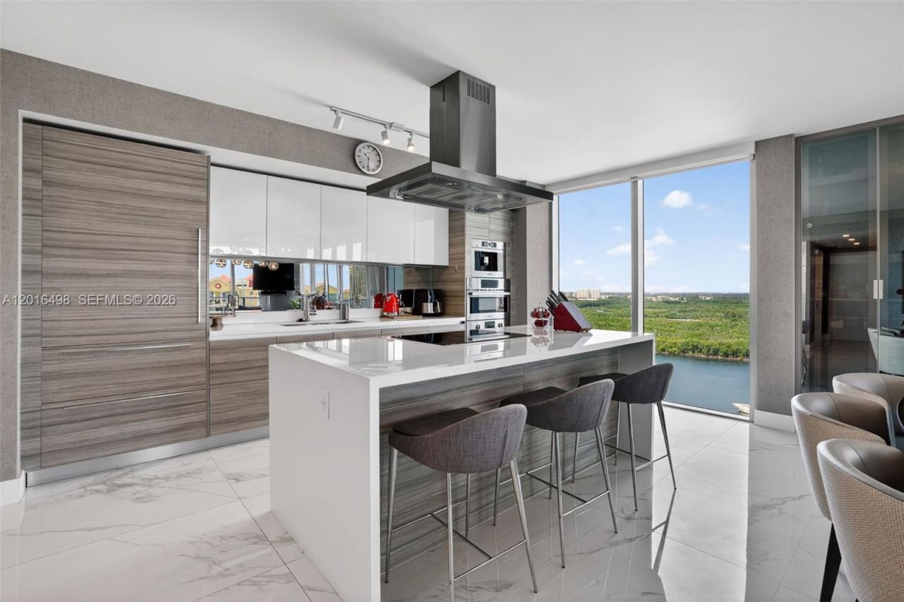 330 Sunny Isles Blvd , Unit 5-2301, Sunny Isles Beach, FL 33160 Photo
