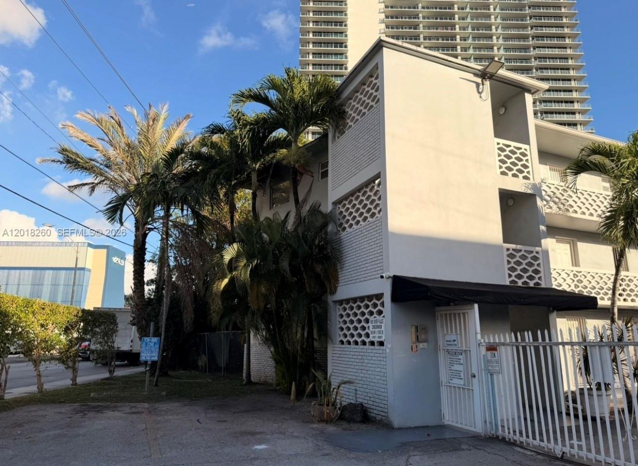 1610 NW N River Dr, Unit 303, Miami, FL 33125 Photo