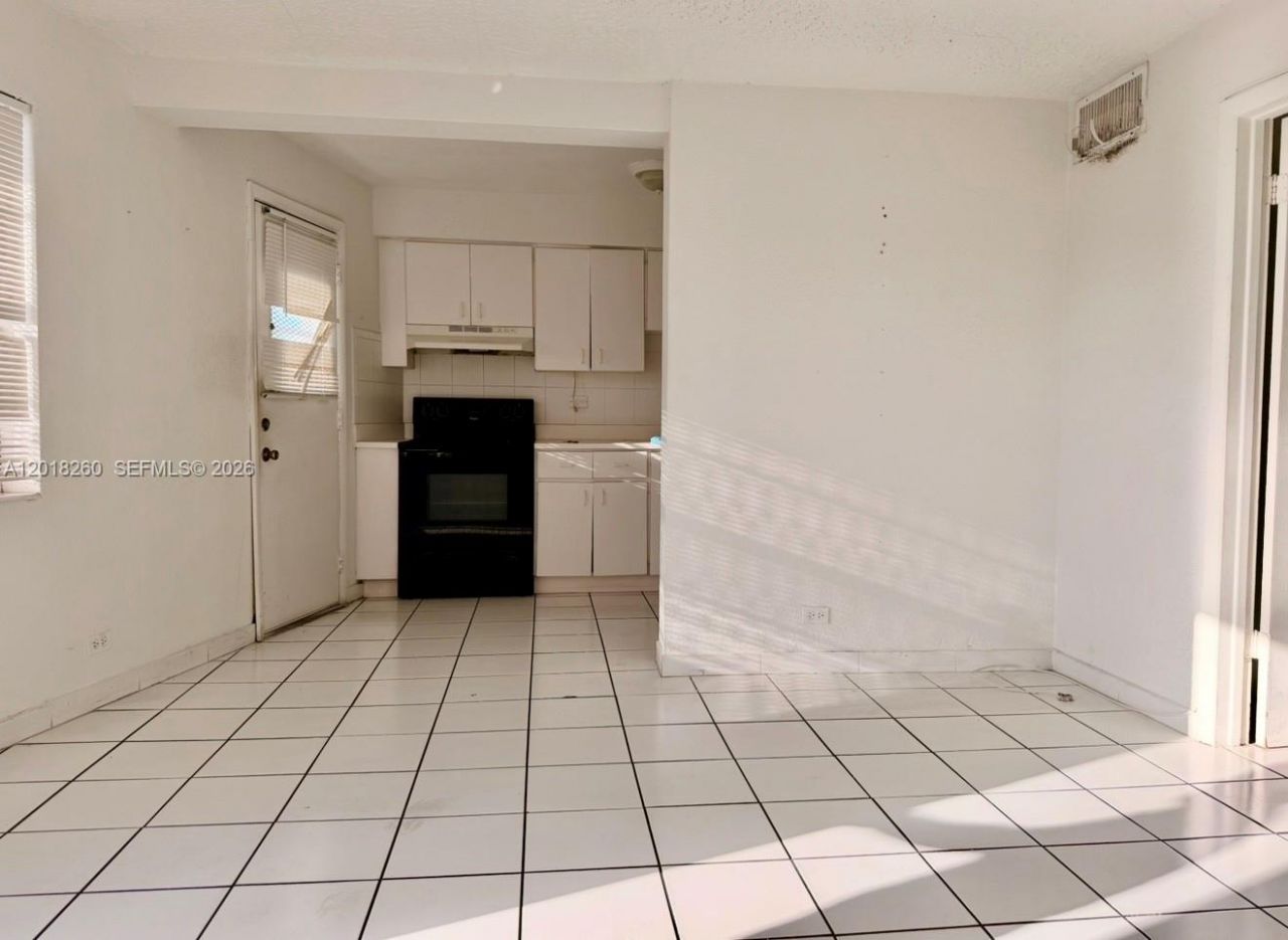 1610 NW N River Dr, Unit 303, Miami, FL 33125 Photo