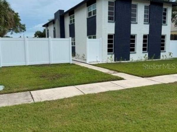 439 76TH AVENUE N, ST PETERSBURG, FL 33702
