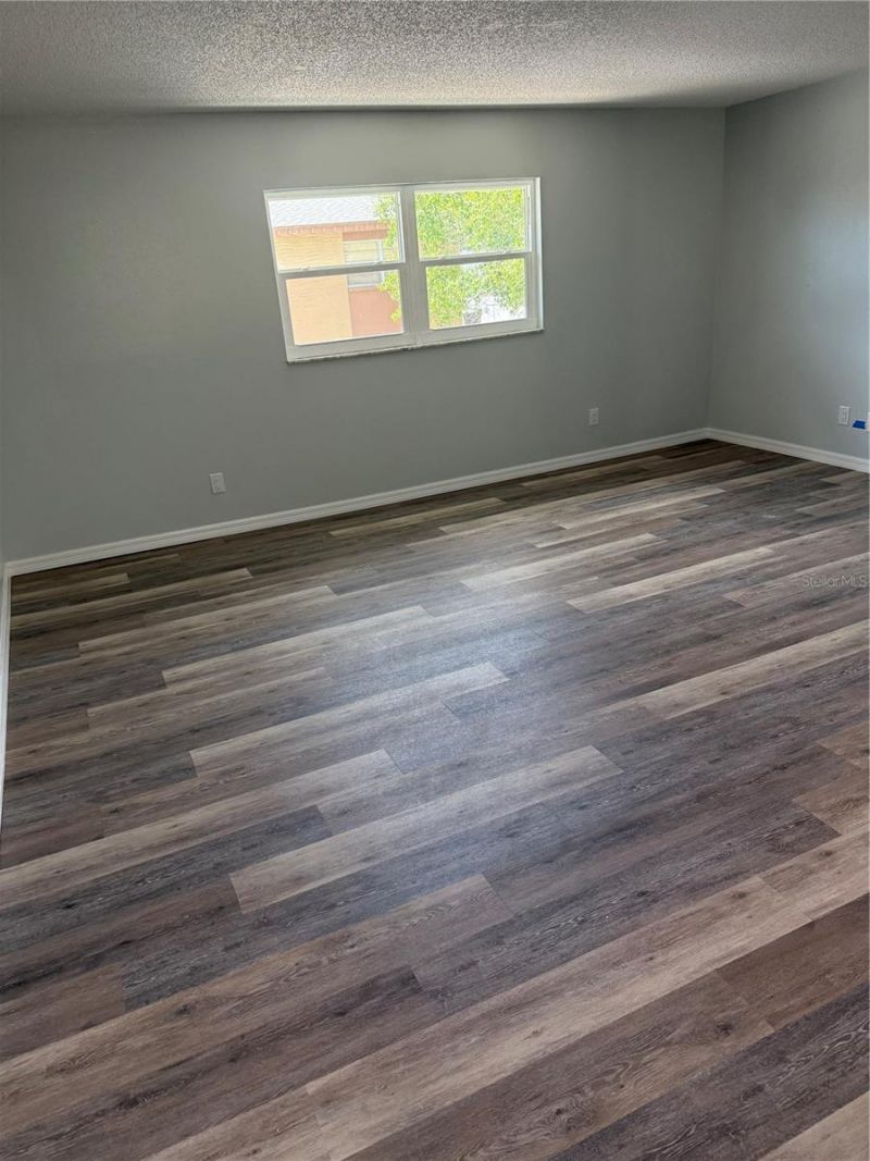 439 76th Avenue N, Saint Petersburg, FL 33702 Photo